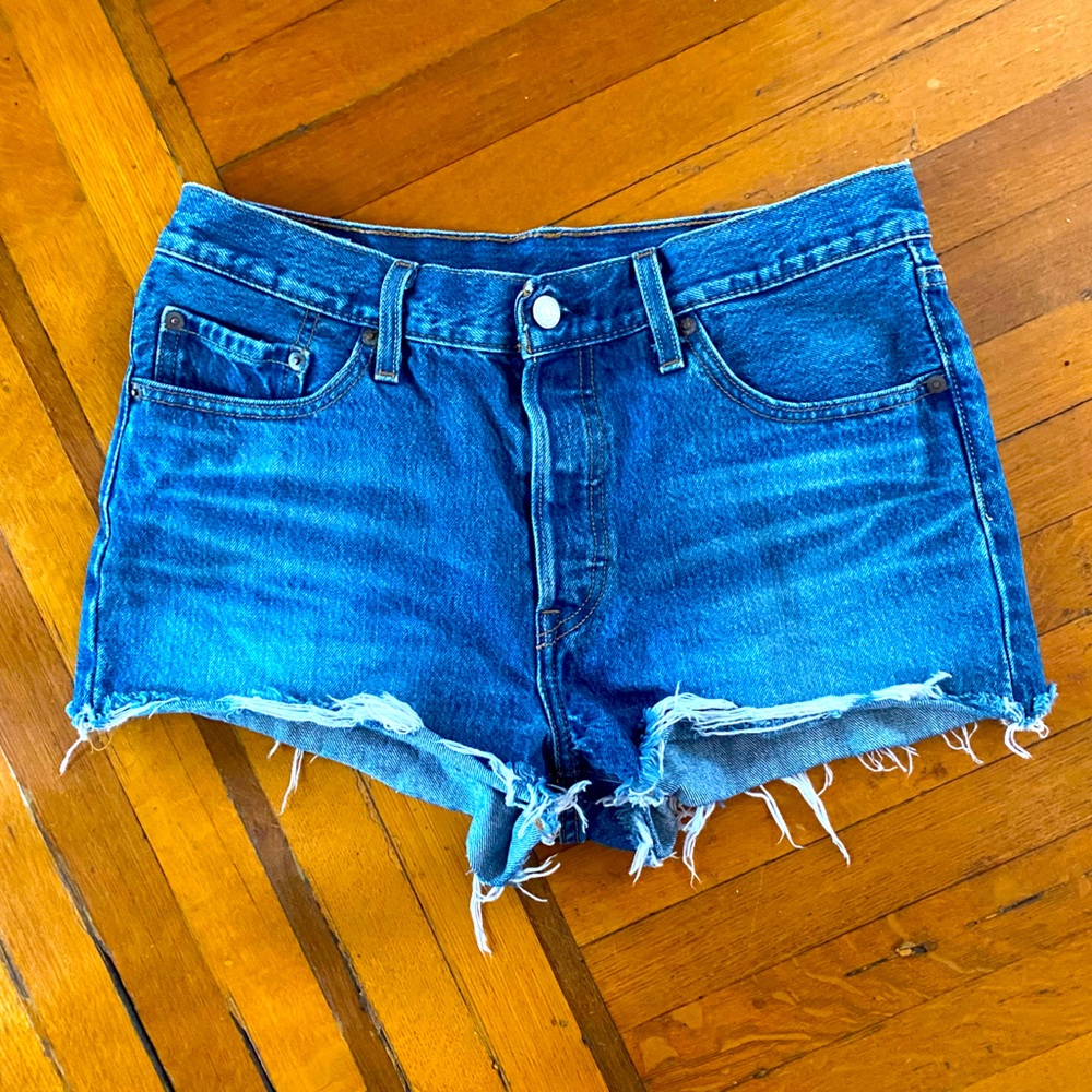 Levi’s 501 high waist denim cut off shorts